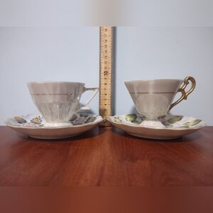 2 Vintage Royal Carlton 7865  Floral Gold Trim Tea Cup And Saucer